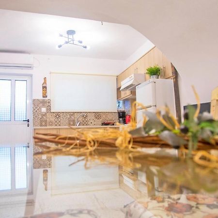 Areopolis Art Apartment Ngoại thất bức ảnh