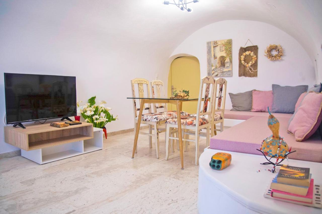 Areopolis Art Apartment Ngoại thất bức ảnh